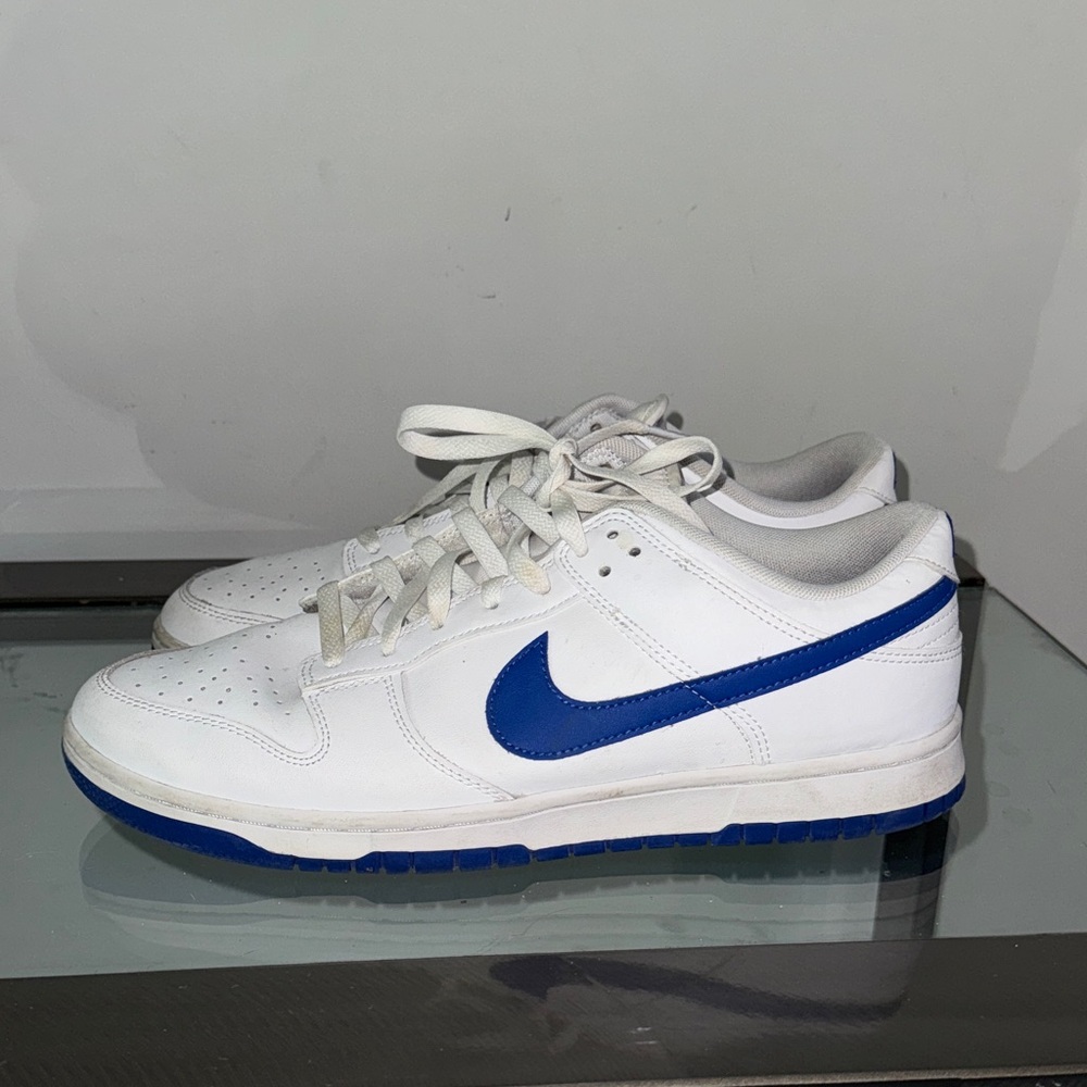 Nike Men's Sneakers in White and Blue